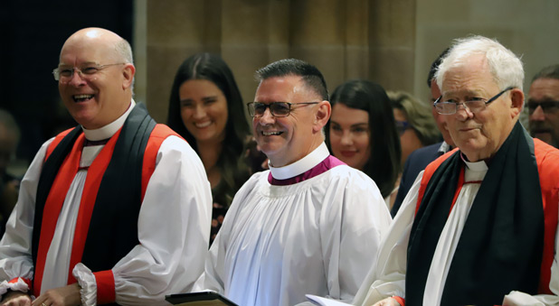 Bishop Calder (centre) with Presenting Bishops, Bishop Edwards (left) and Bishop Barnett (right)